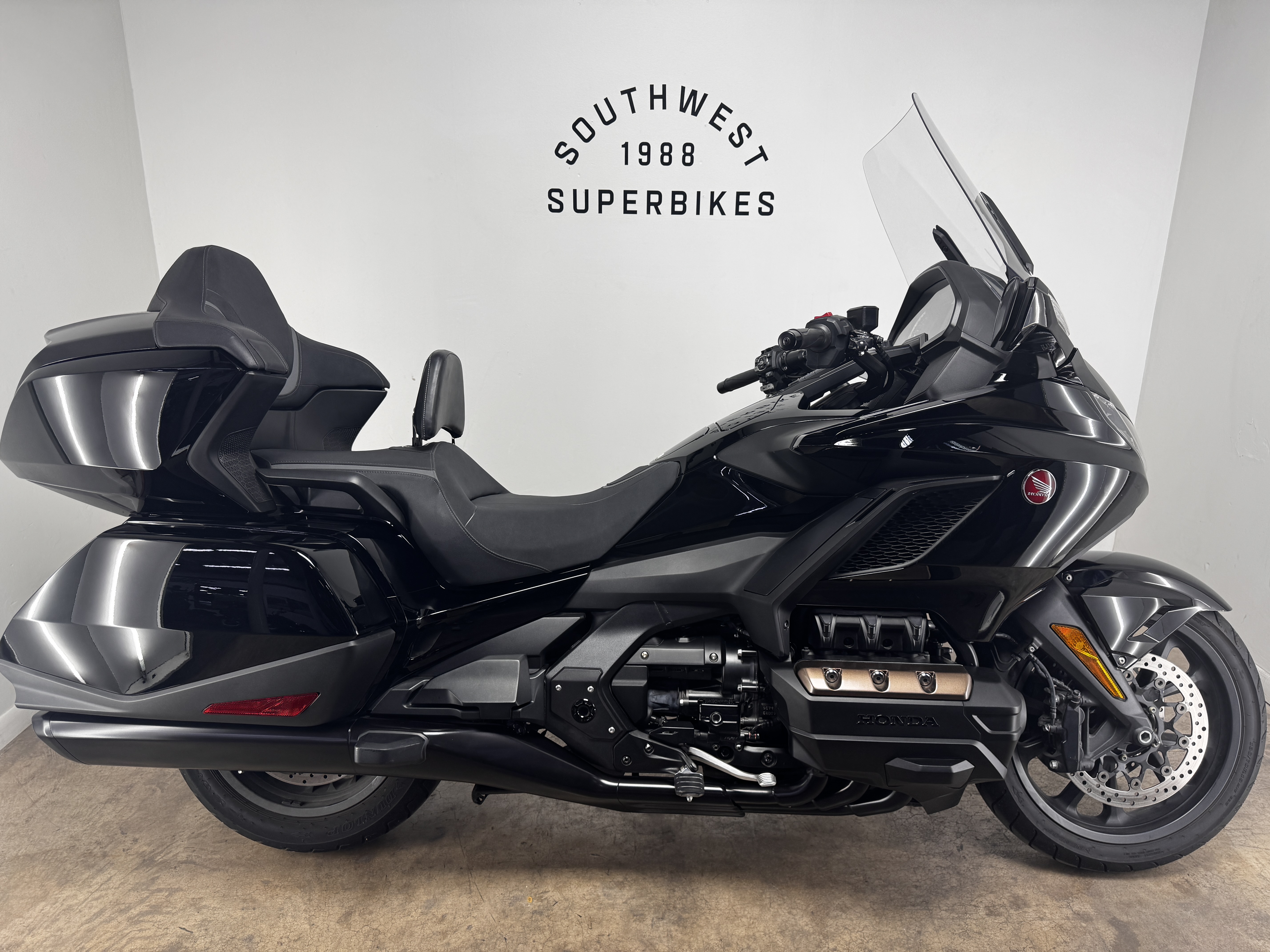 2023 Honda Gold Wing Tour GL1800T Motorcycle