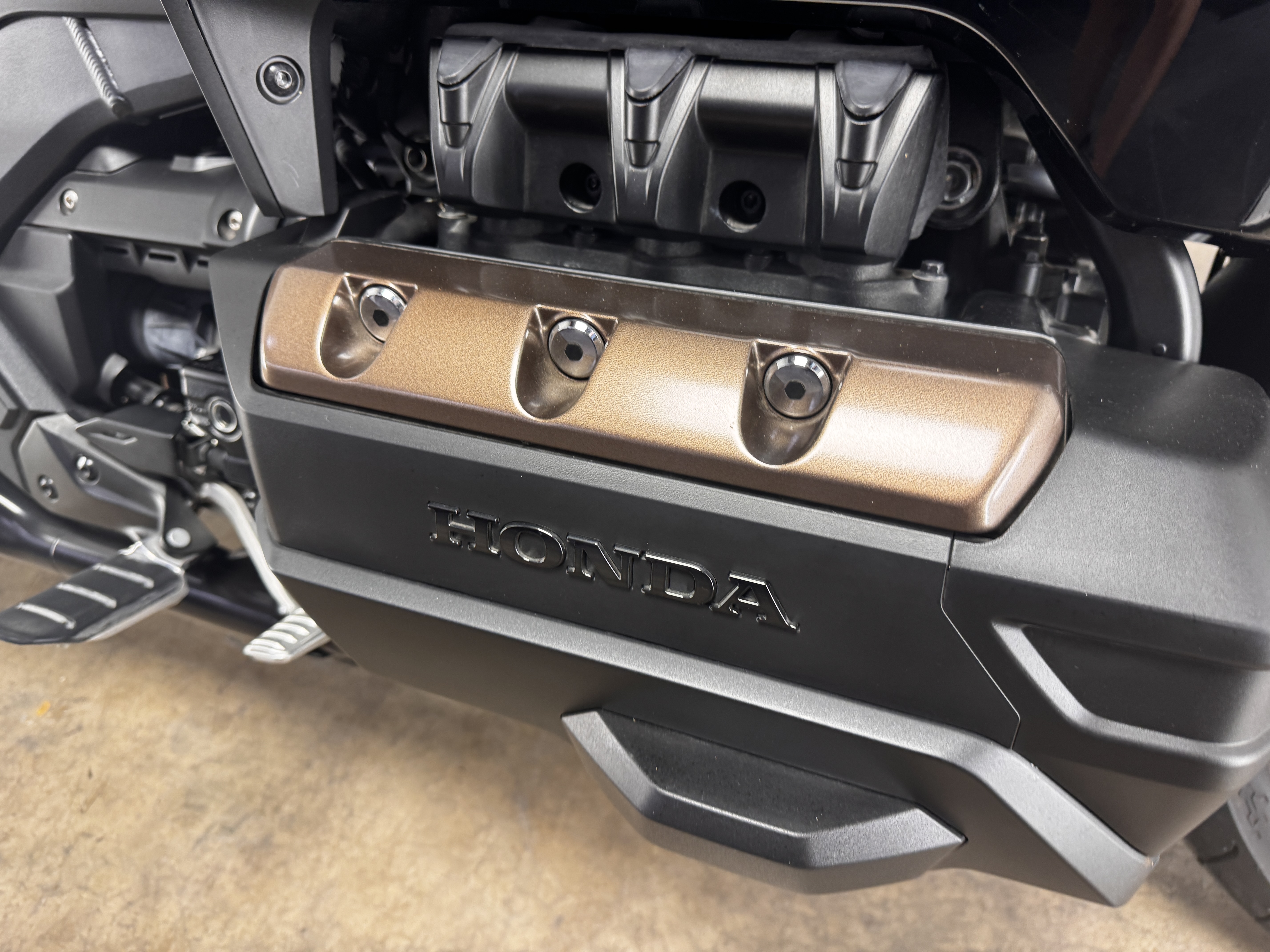 2023 Honda Gold Wing Tour GL1800T Motorcycle
